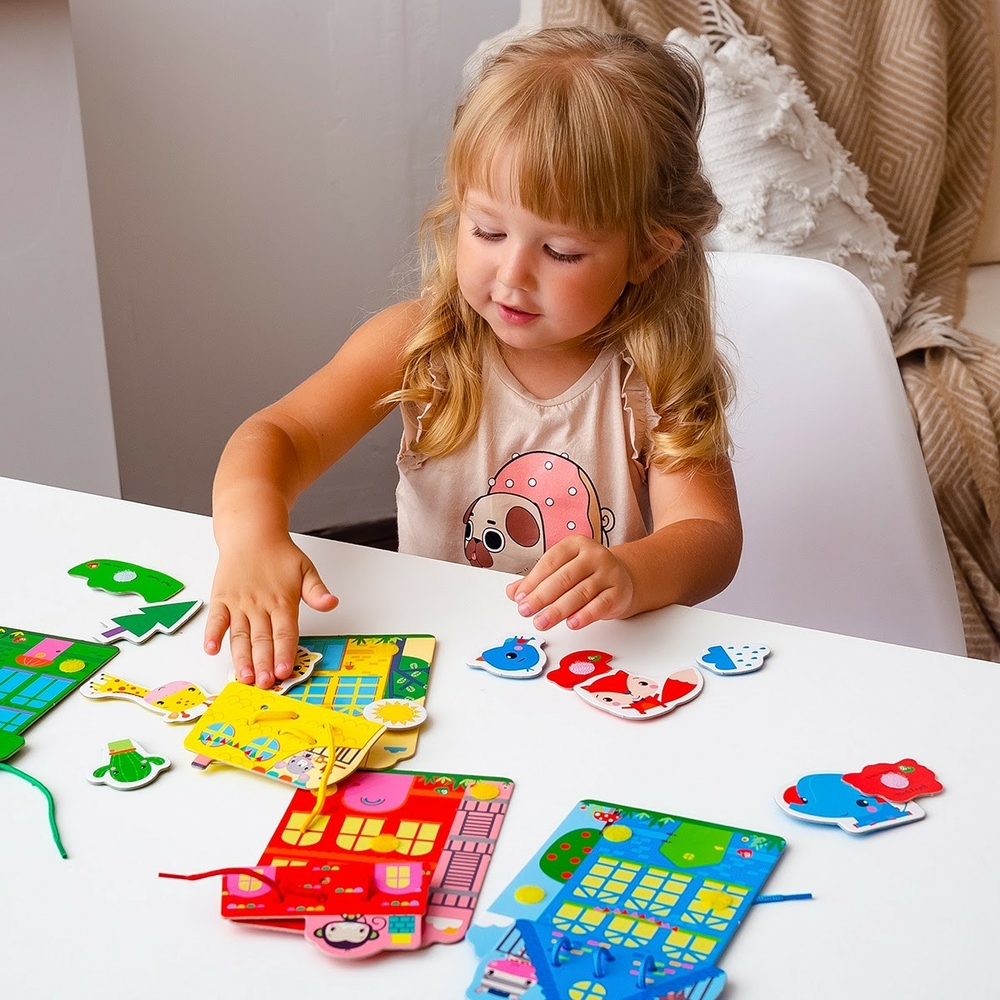 Фото, Видеообзоры гра-шнурівка «fisher-price. кольорові будиночки» vt5303-26