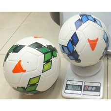Мяч футбольний BT-FB-0027 PU 400г 3цв.ш.к./60/