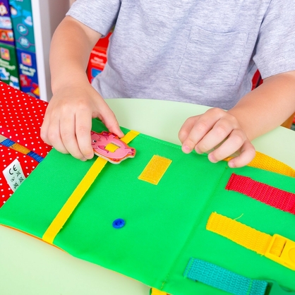 Фото, Видеообзоры бізіборд із застібками "бізікнижечка. каченя" roter kafer rz1001-05