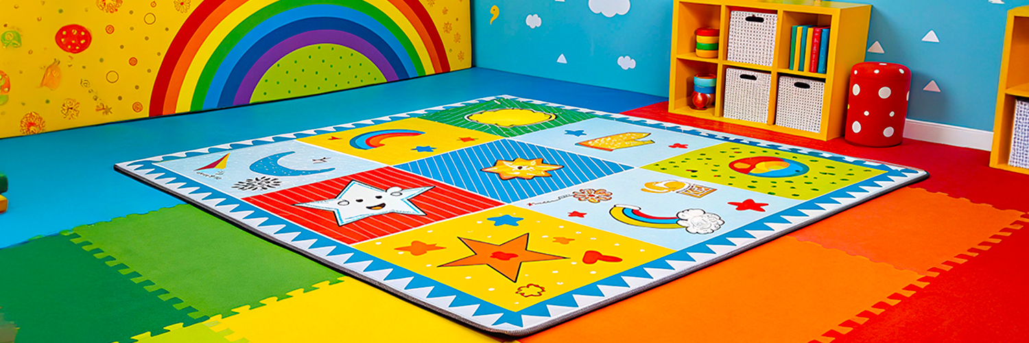 Розвивальні килимки для малюків: ідеальне місце для гри та розвитку