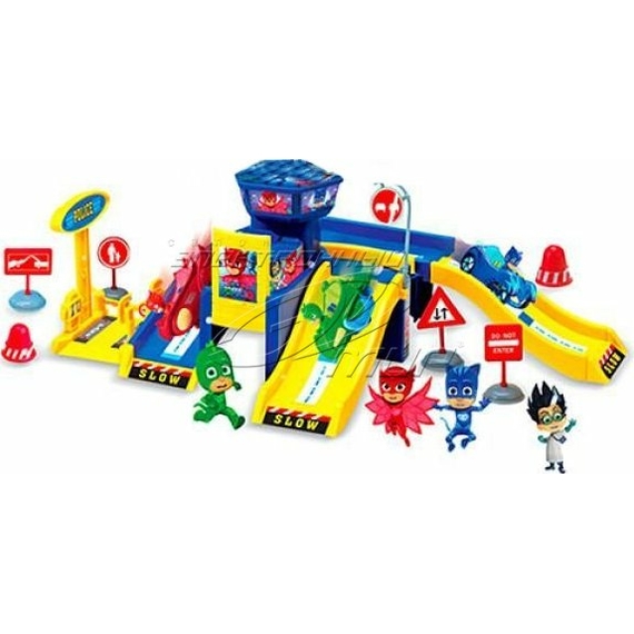 Гараж ZY-715A (12шт) PJM, 2этажа,машинка с фигуркой3шт,8см,дор.знаки,в кор-ке,47-26,5-8см