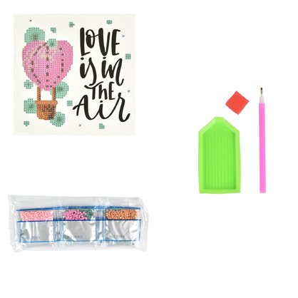 Фото, Відеоогляди алмазна мозаїка strateg преміум кохання у повітрі на паперовій основі розміром 18х18 см (jub14414)