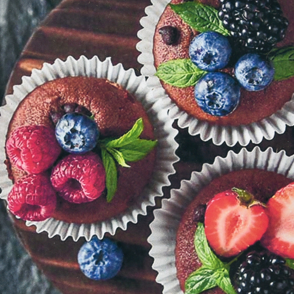 Фото, Відеоогляди алмазна мозаїка strateg преміум кекси з ягодами розміром 30х30 см (hee16351)