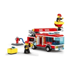 Конструктор Пожарная машина с подъемной платформой 275 деталей Wange 2626