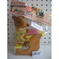 Білка HT 8038-5 (72шт) флокованна, за партой, в кульке, 22см